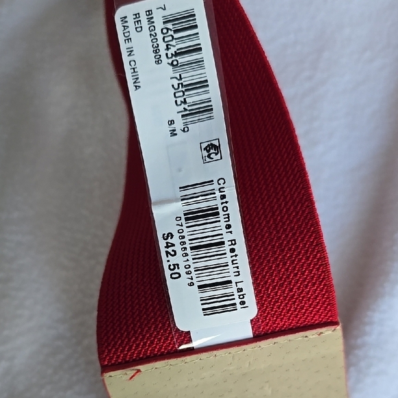 Elegant Red Belt with Gold and Silver Buckle - Picture 5 of 5